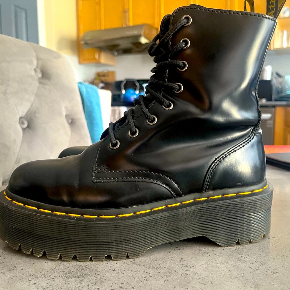 COPY - Dr. Martens Jadon Boot